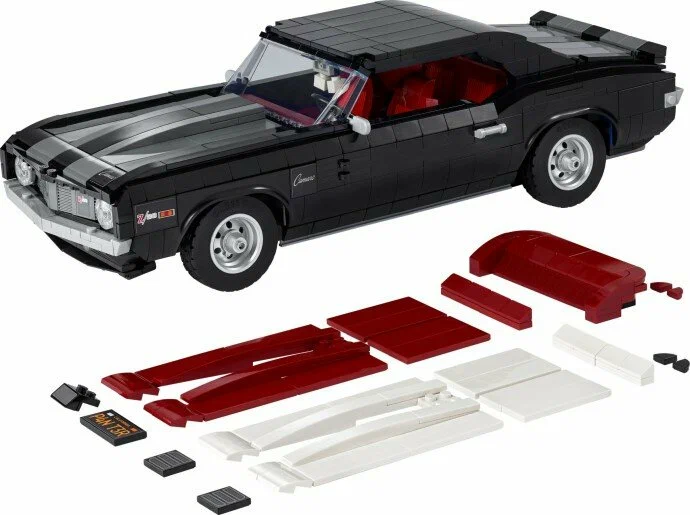 LEGO Icons 10304 - Chevrolet Camaro Z28